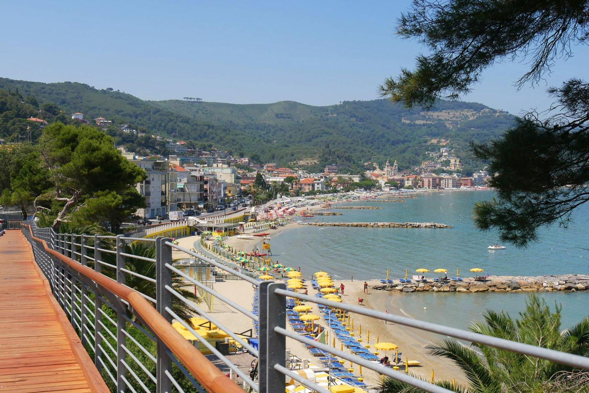 Laigueglia Beach - Happy Rentals ภายนอก รูปภาพ